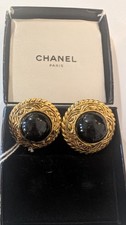 Chanel Vintage 1980 Gripoix Gold Tone Circle Clip-On Earrings