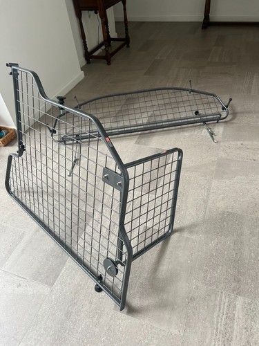 Volvo xc90 travall dog guard - volvo,
