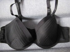 SECRET POSSESSIONS PLUNGE BRA BLACK WIRED 38A