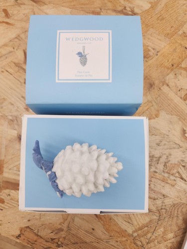 Bnib wedgwood pine cone - bnib,