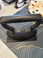 Antique Victorian Cast Iron Flat Iron Number 2 Ex condition