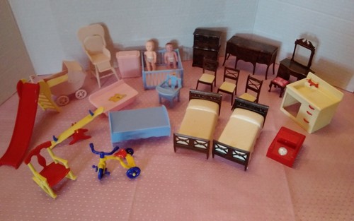 Toys vintage renwal dollhouse - vintage,