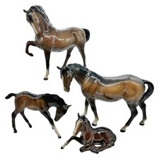 VINTAGE BESWICK HORSE FAMILY COLLECTION ** MODELS 1549 , 976 , 947 & 915 **