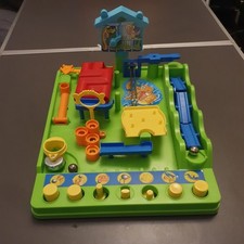 TOMY T7070 Screwball Scramble Game