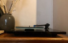 Rega Planar 2 - Upgraded w/ Rega ELYS 2 MM Cartridge + PreAmp (SONOS compatible)