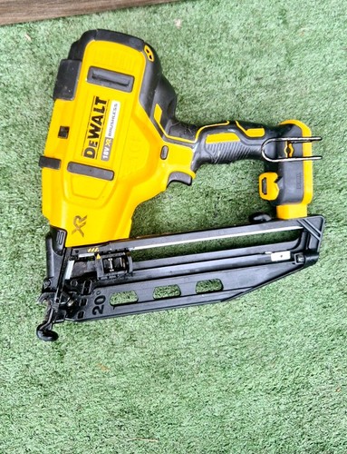 Dewalt dcn660 18v brushless - 18v,
