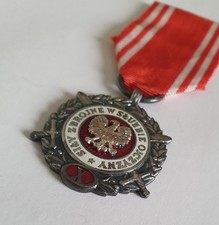 POLAND MEDAL. POLISH MEDAL FOR 10 YEARS MILITARY SERVICE IN THE ARMED FORCES.