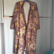 Vintage 70s St Michael Robe
