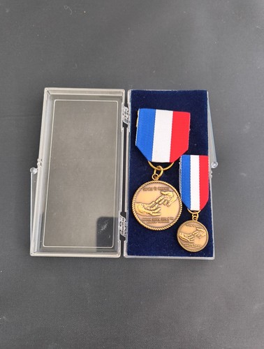 Service veterans medal - to,