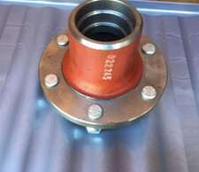 022245 fits Massey Ferguson Wheel Hub 35?? Front - NEW