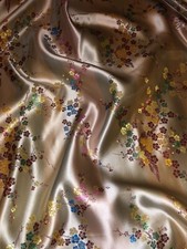 1 Mtr Champagne Floral Blossom
