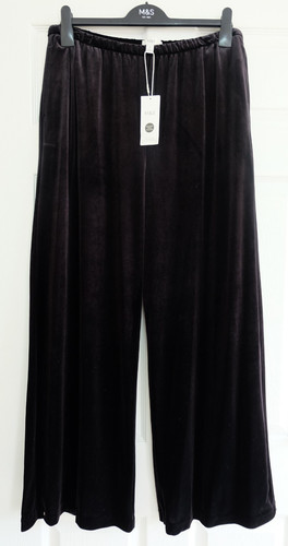 Pull velvet high - on,
