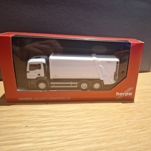 Herpa 319010 man - herpa,