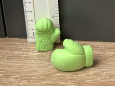Eraser Collection Split Down - Pair of Green Boxing Gloves