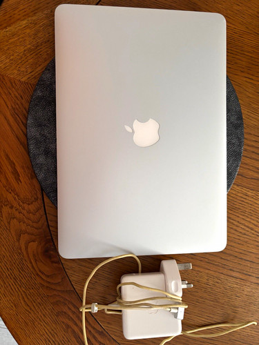 Apple macbook air - apple, i5