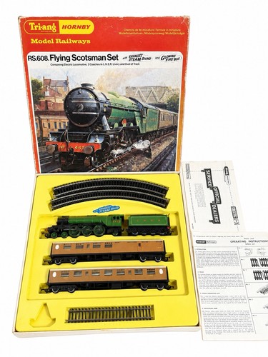 Boxed vintage tri - vintage, hornby