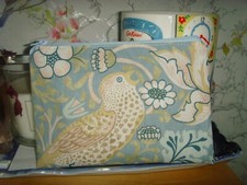 NEW  IN WILLIAM MORRIS BLUE STRAWBERRY THIEF FABRIC COIN PURSE  19cm x 13cm