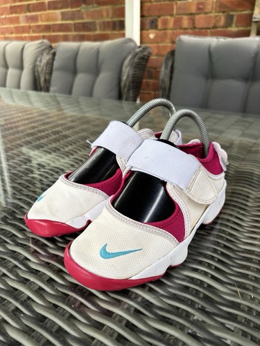 White and pink - white, rifts