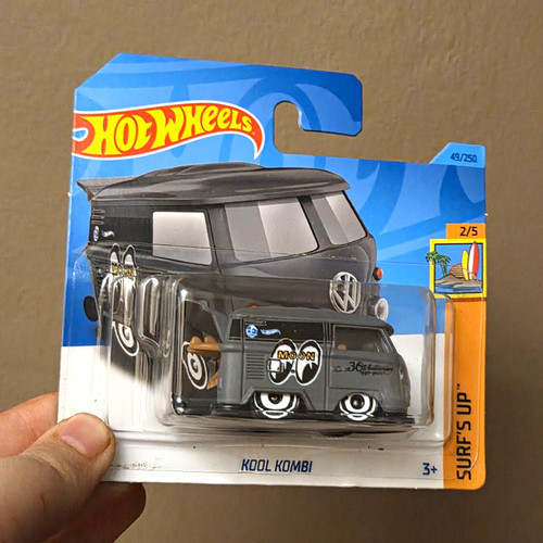 Hot wheels kool kombi mooneyes - kool,