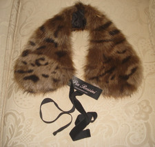 Pia Rossini Faux Fur Collar