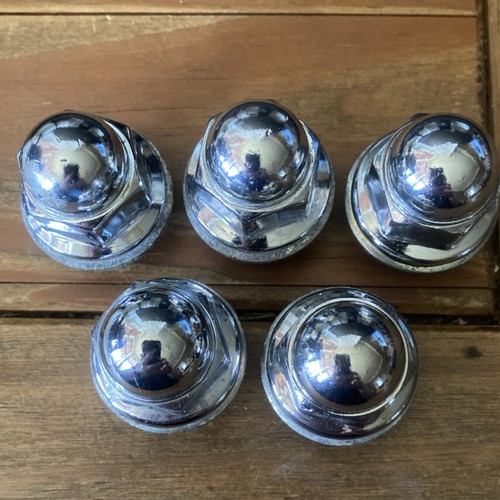 Lockable chromed wheel - lockable,