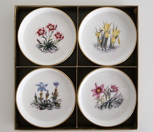 Royal worcester bone china - worcester,