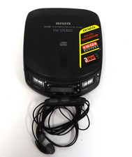 AIWA FM/ AM COMPACT DISC PLAYER XP-R650 EARPHONES WORKING NEEDS 2 X AA BATTERIES