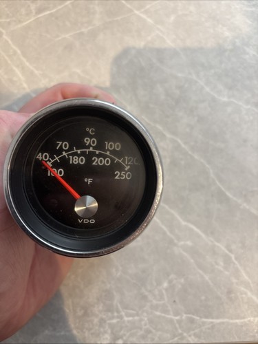 Vdo water temperature gauge - temperature,