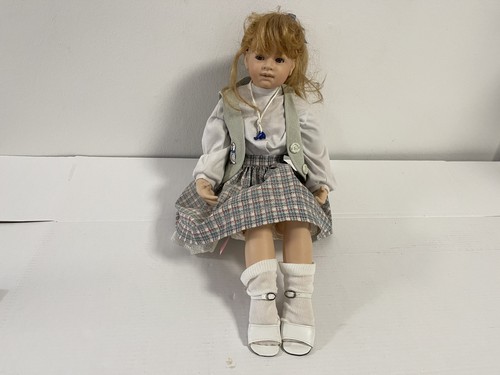 Heidi plusczok artist doll - heidi,