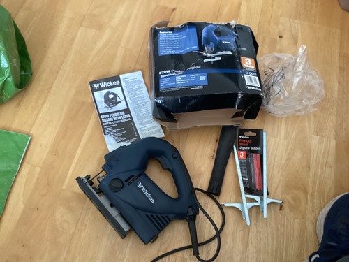 Wickes 570 watt jigsaw - 570,