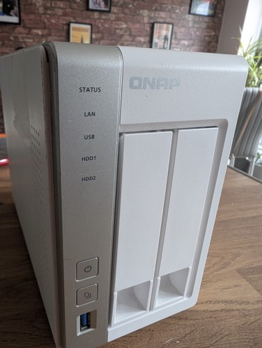 Qnap 231p bay with power - ts-231p,