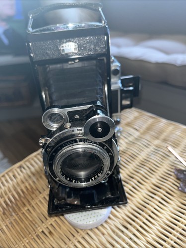Zeiss ikon folding camera - zeiss,