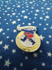 VTG Butlins Skegness 1960 Enamel Badge (757)