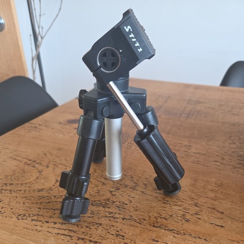 Stitz table tripod - ✅,