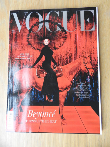 Vogue magazine july - vogue, 2022