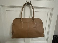 TOD’S Women Tote Shoulder Beige Leather Handbag Used Very Good Condition. 