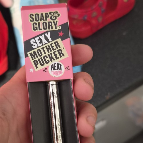 Soap glory sexy - &,