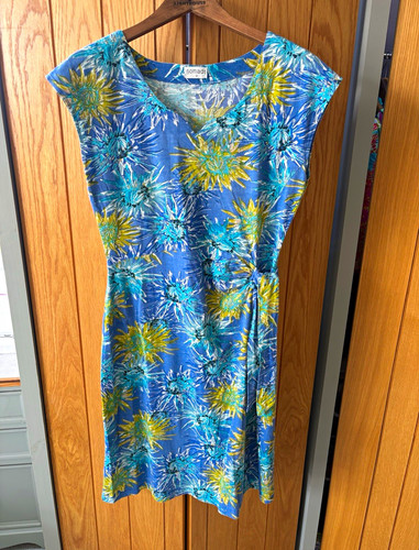 Nomads blue floral neck wrap - blue, v-neck