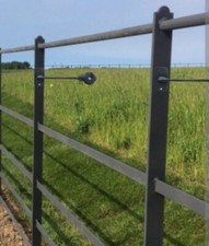 Electric Fence Insulators for Parkland Fencing - (Pack of 50) 