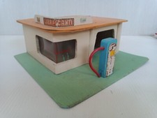 vintage wooden garage service