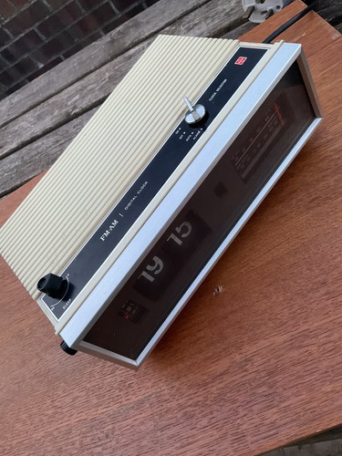 National vintage flip clock - ,