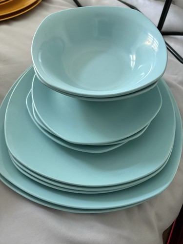 Blue melamine dinner - ,