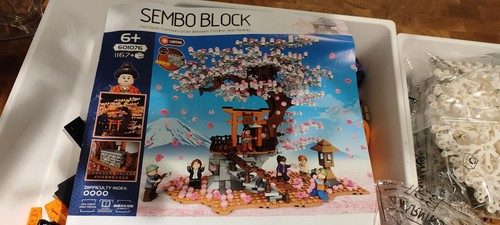 Moc sakura tree building - sakura,