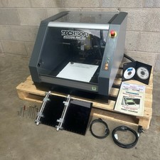Roland MDX-40A Desktop CNC 3D