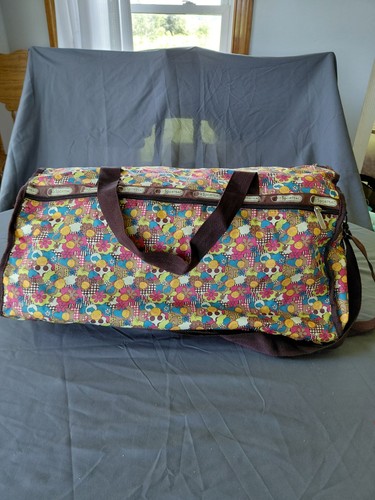 Sportsac nylon duffle - le,