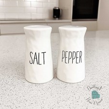 Salt pepper shaker set white - pepper,