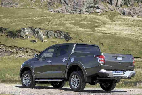 Mitsubishi l200 double cab - double,