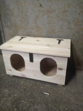 UNIVERSAL HAND MADE CHICKEN  2