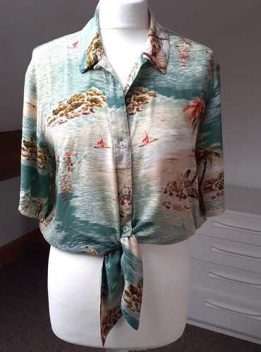 Tie front blouse - , hawaiian
