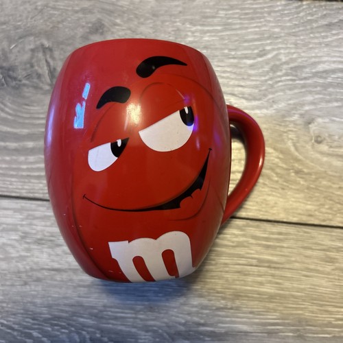 World large red barrel - red,